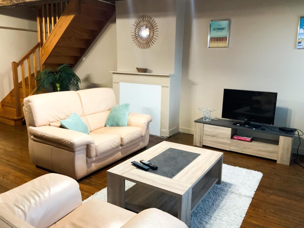 Grand Appartement Idealement Situe 7 Places Desvres Exterior foto